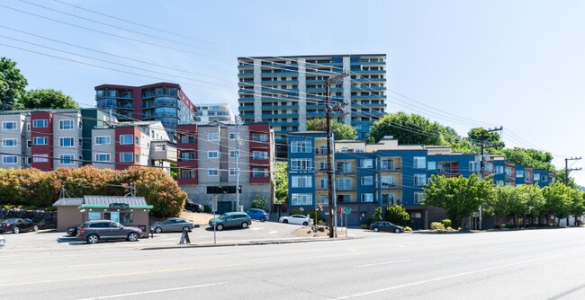 Building Photo - 524 6th Ave W