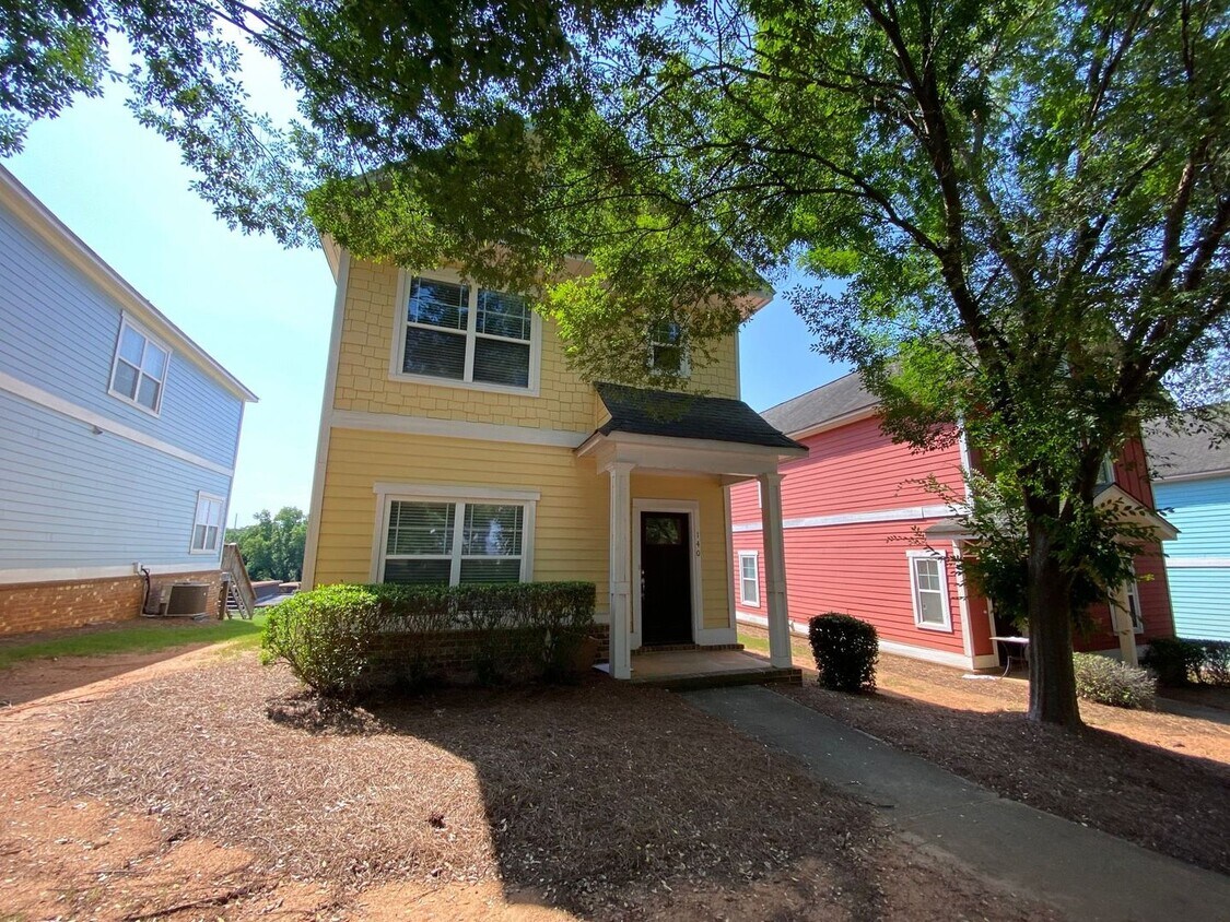 Primary Photo - PRE-LEASING FOR AUGUST 2025!