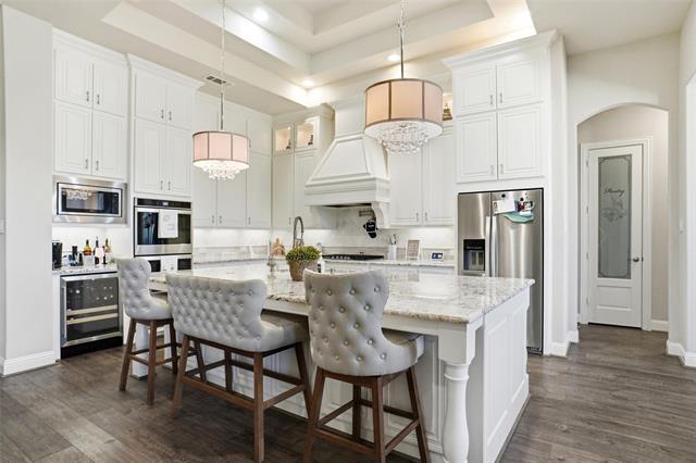 Foto del edificio - 5925 Terrace Oaks Ln