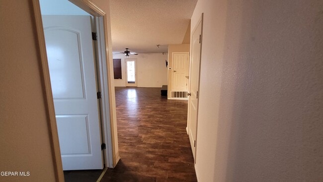 Building Photo - 14247 Hacienda Rock Dr