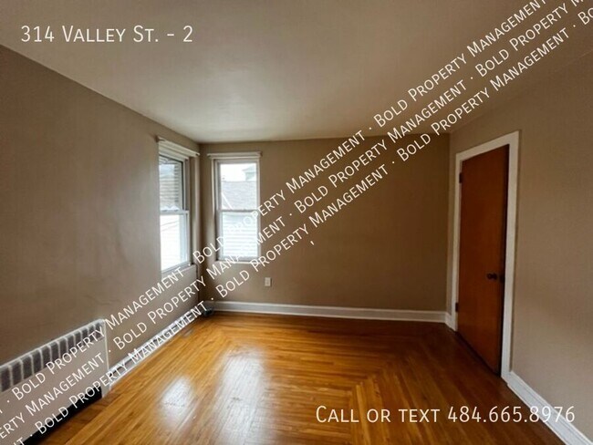Foto del edificio - 314 Valley St.-2