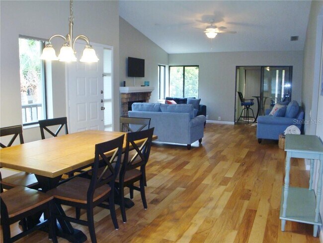 Foto del edificio - 3050 Landmark Blvd