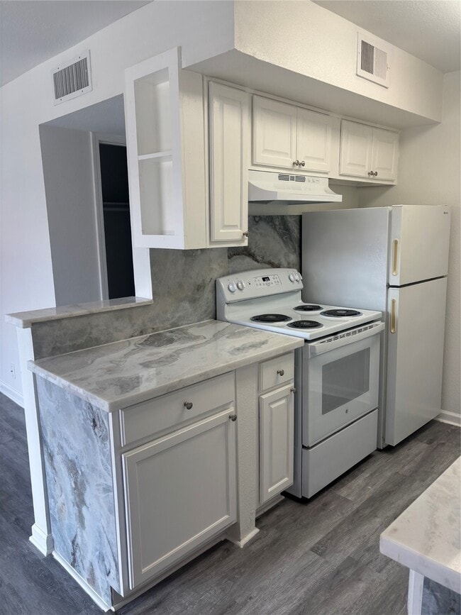 Building Photo - 2828 61st St