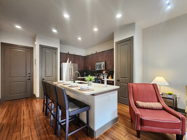 Foto del edificio - 2626 Sage Rd