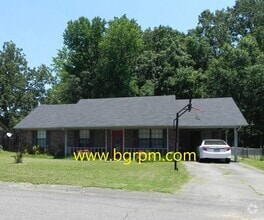 Building Photo - 20 Parkview Dr