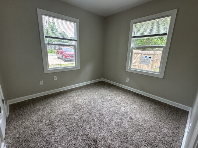Foto del edificio - Newly Renovated Ranch in the Graham Height...