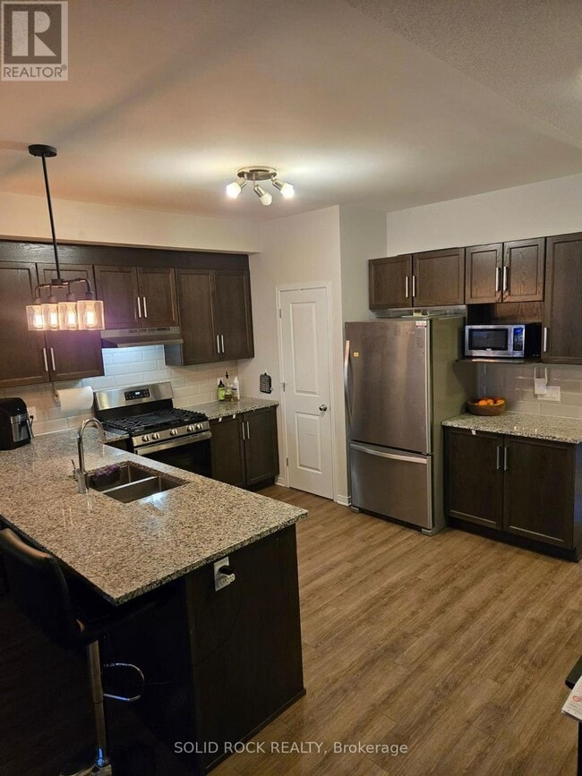 Building Photo - 461 Cope Dr