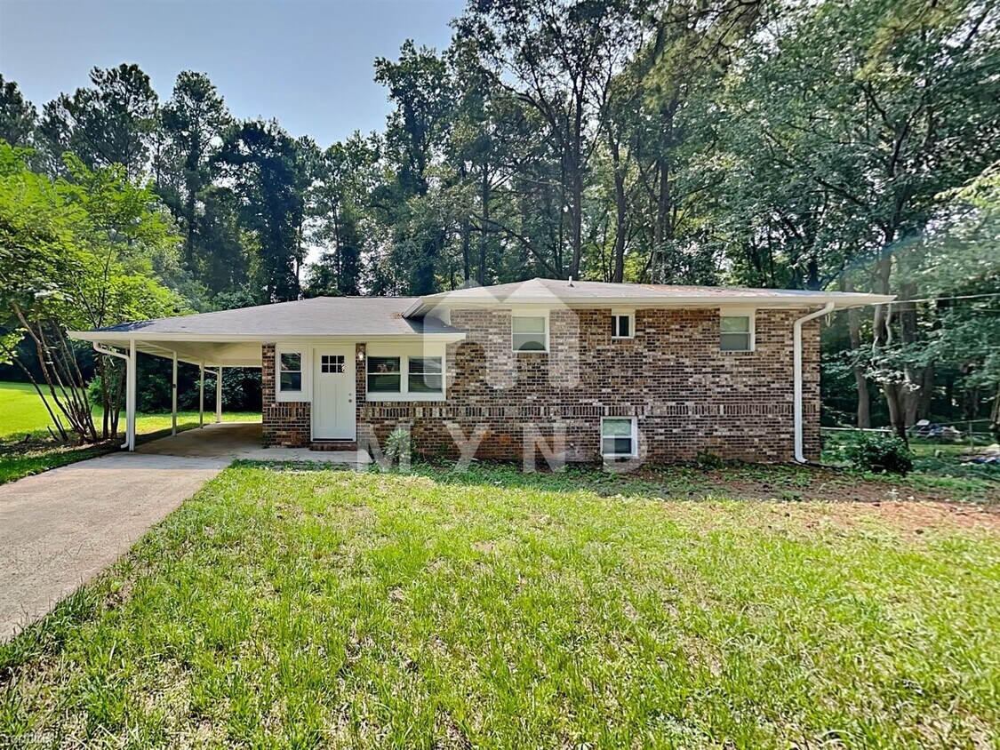 Primary Photo - 3 br, 2 bath House - 8266 Lake View Ter