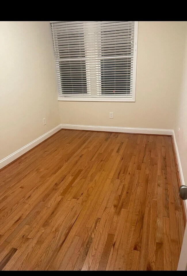 Foto del edificio - 1141 Owen Pl NE