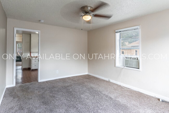 Building Photo - 411 E 300 S