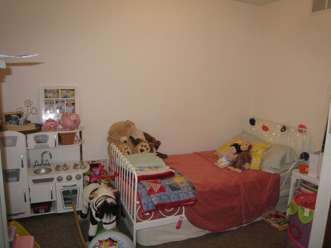 Bedroom #2 - 605 N Broad St