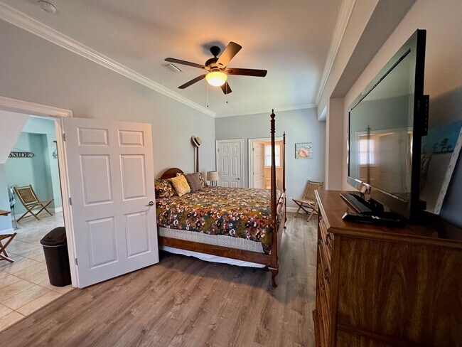 Building Photo - 107 E Seascape Dr