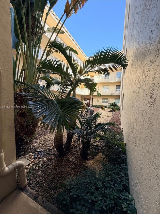Foto del edificio - 7715 SW 86th St