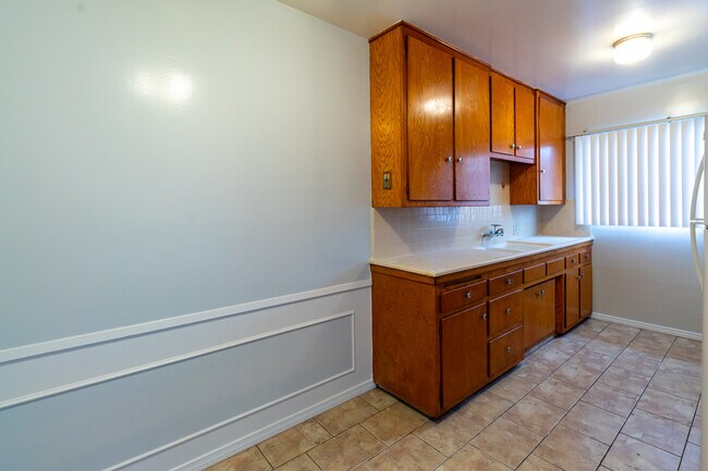 Building Photo - 3888 Potomac Ave