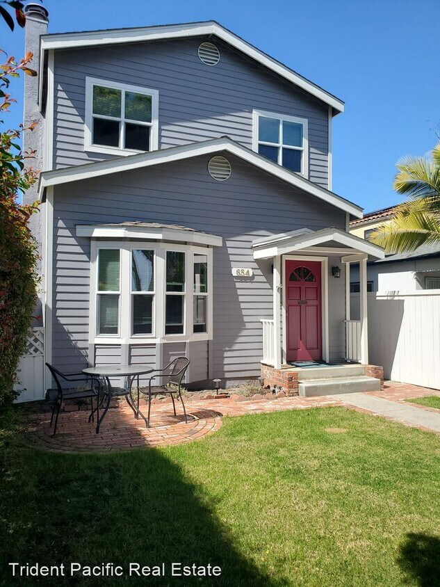 Primary Photo - 4 br, 3.5 bath House - 654 H Avenue