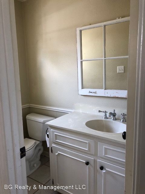 Building Photo - 3 br, 2.5 bath House - 106 Pontalba Dr