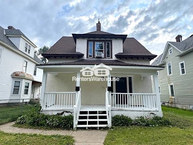Foto principal - 2535 11th Ave S
