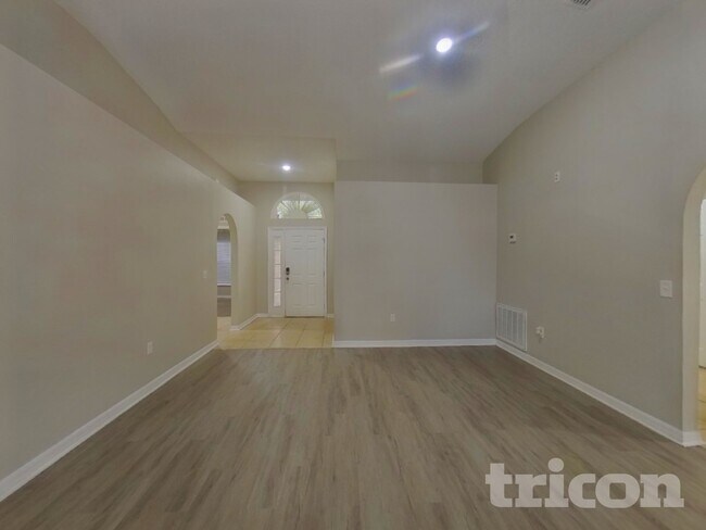 Building Photo - 916 Jayhil Dr