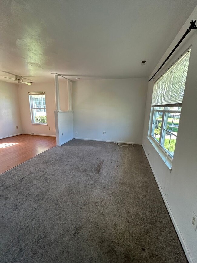 Foto del edificio - 2 Bedroom House for Rent in Virginia Beach