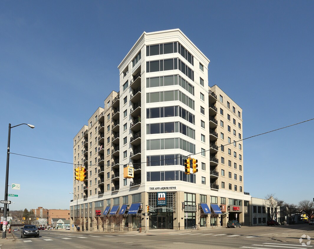 111 North Ashley Apartments Ann Arbor, MI