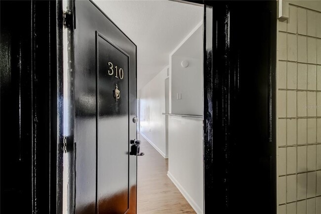 Foto del edificio - 2302 S Manhattan Ave