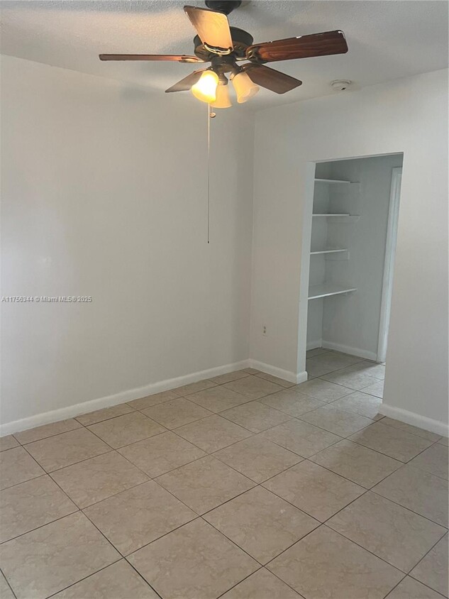 Foto principal - 2052 Washington Ave
