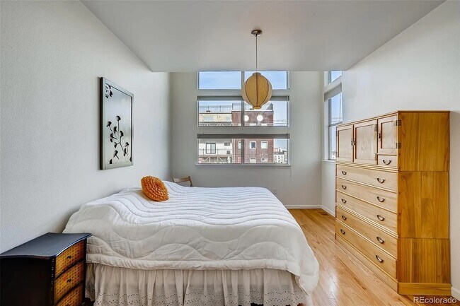 Foto del edificio - 2718 Blake St