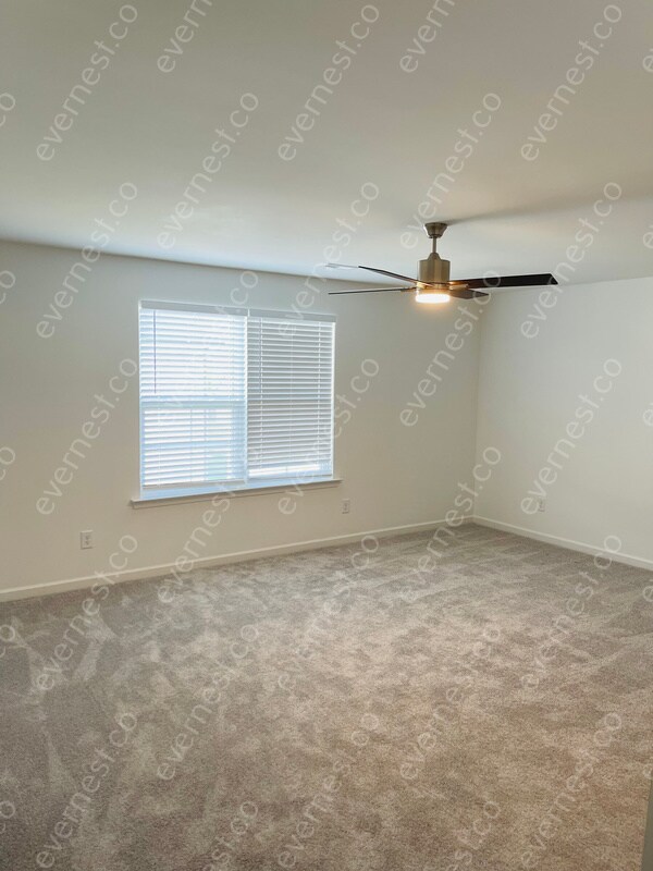 Foto del edificio - 2656 Lakevilla Dr