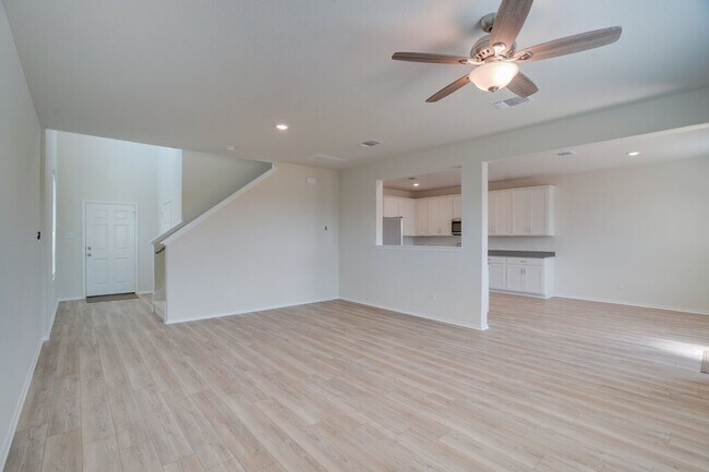 Building Photo - 1109 Paradise Cyn Dr