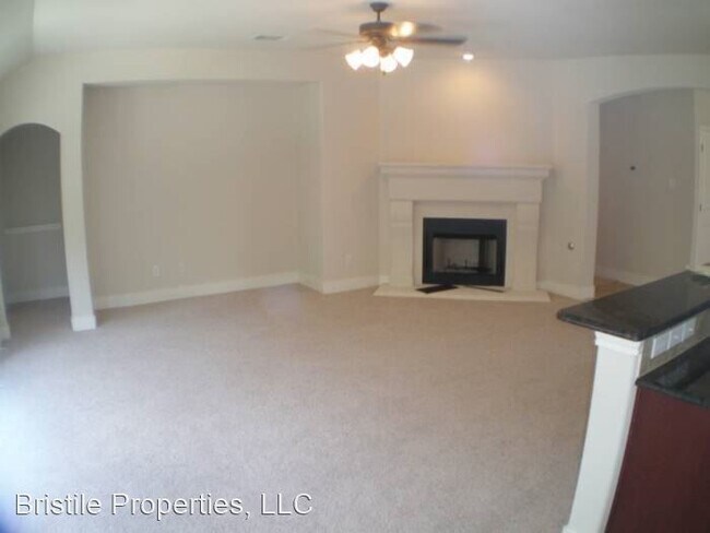 Building Photo - 4 br, 2 bath House - 3920 Harvey Penick