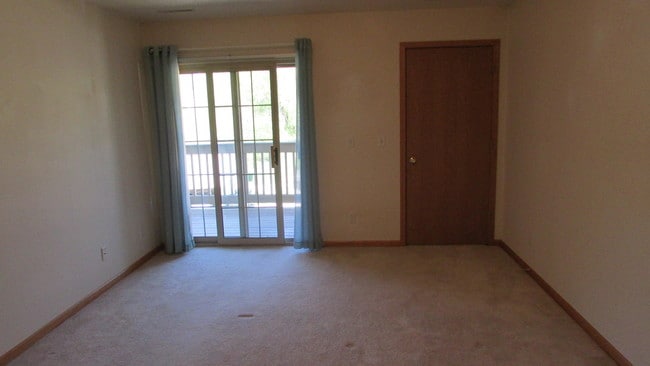 Master Bedroom - 250 Cimarron Dr NE