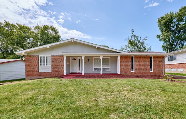 Building Photo - 3830 Thistledown Dr