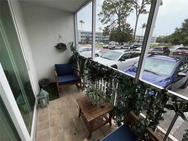 Building Photo - 2700 Coconut Bay Ln