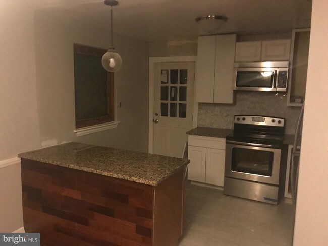 Foto del edificio - 706 Jefferson St NE