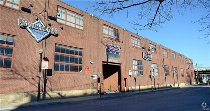 Building Photo - 11 W 2nd St