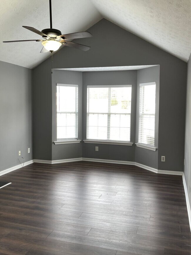 Foto del edificio - Split Foyer