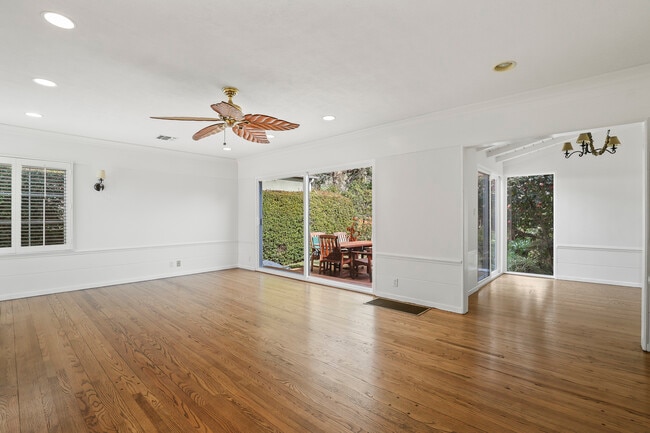 Building Photo - 1524 Coolidge Ave