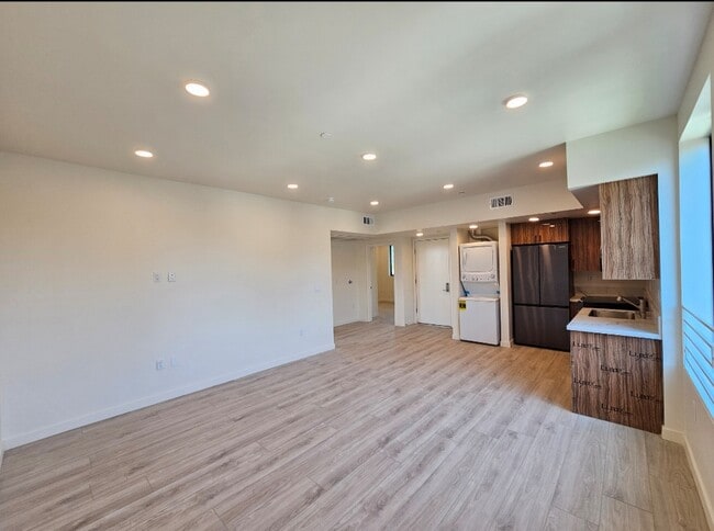 Building Photo - The Coronado