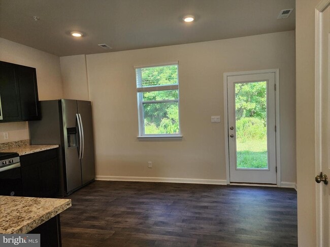 Building Photo - 407 Wood Duck Dr