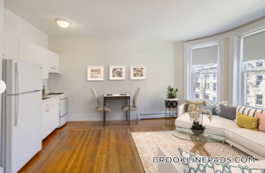 Foto principal - 1539 Beacon St
