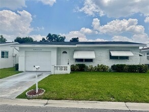 Building Photo - 1010 NW 72nd Terrace
