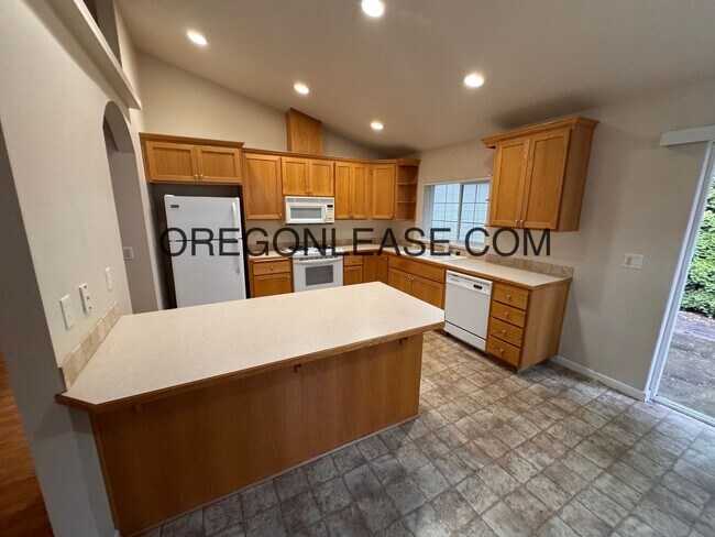 Building Photo - 3 bed 2 bath North river rd area home