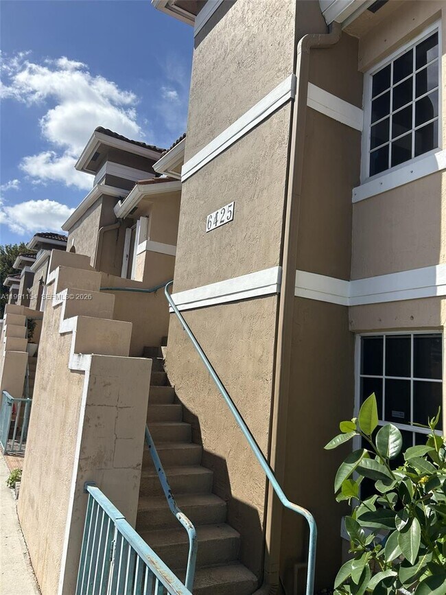Foto del edificio - 6425 SW 130th Pl