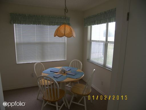 Building Photo - 1503 Hillcrest Dr