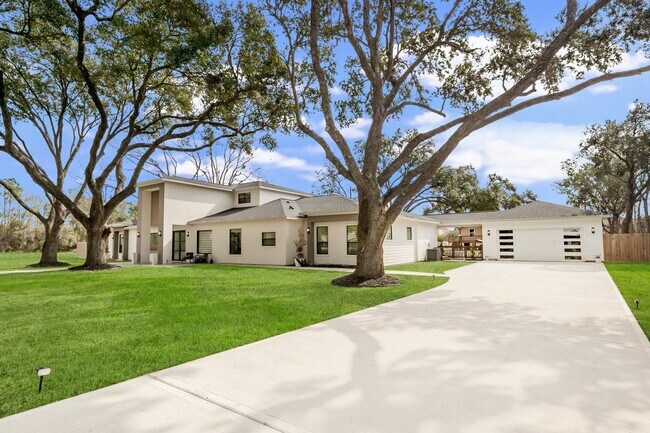 Foto del edificio - 26511 Meadow Ln