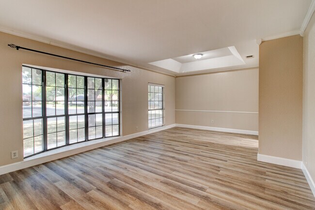 Foto del edificio - 8039 Misty Park St