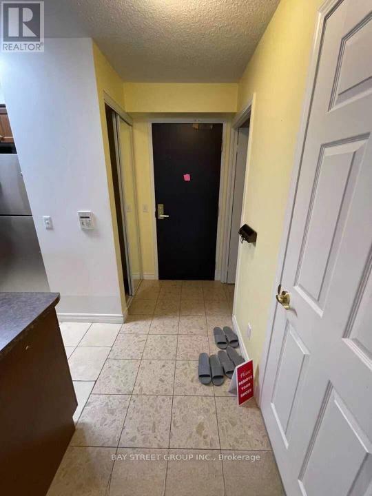 Building Photo - 51 Lower Simcoe St