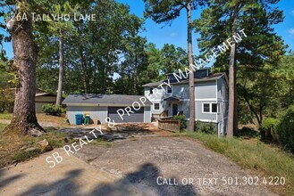 Building Photo - 26 Tallyho Ln