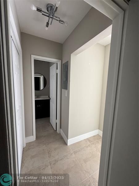 Foto del edificio - 2170 NE 44th St