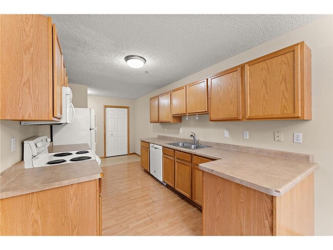 Foto del edificio - 14975 Pinto Ln